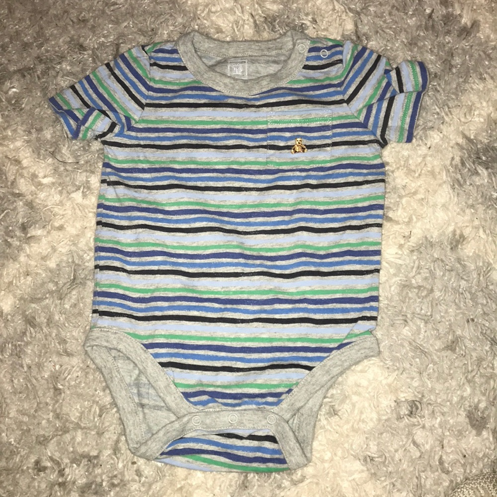Baby gap onsie